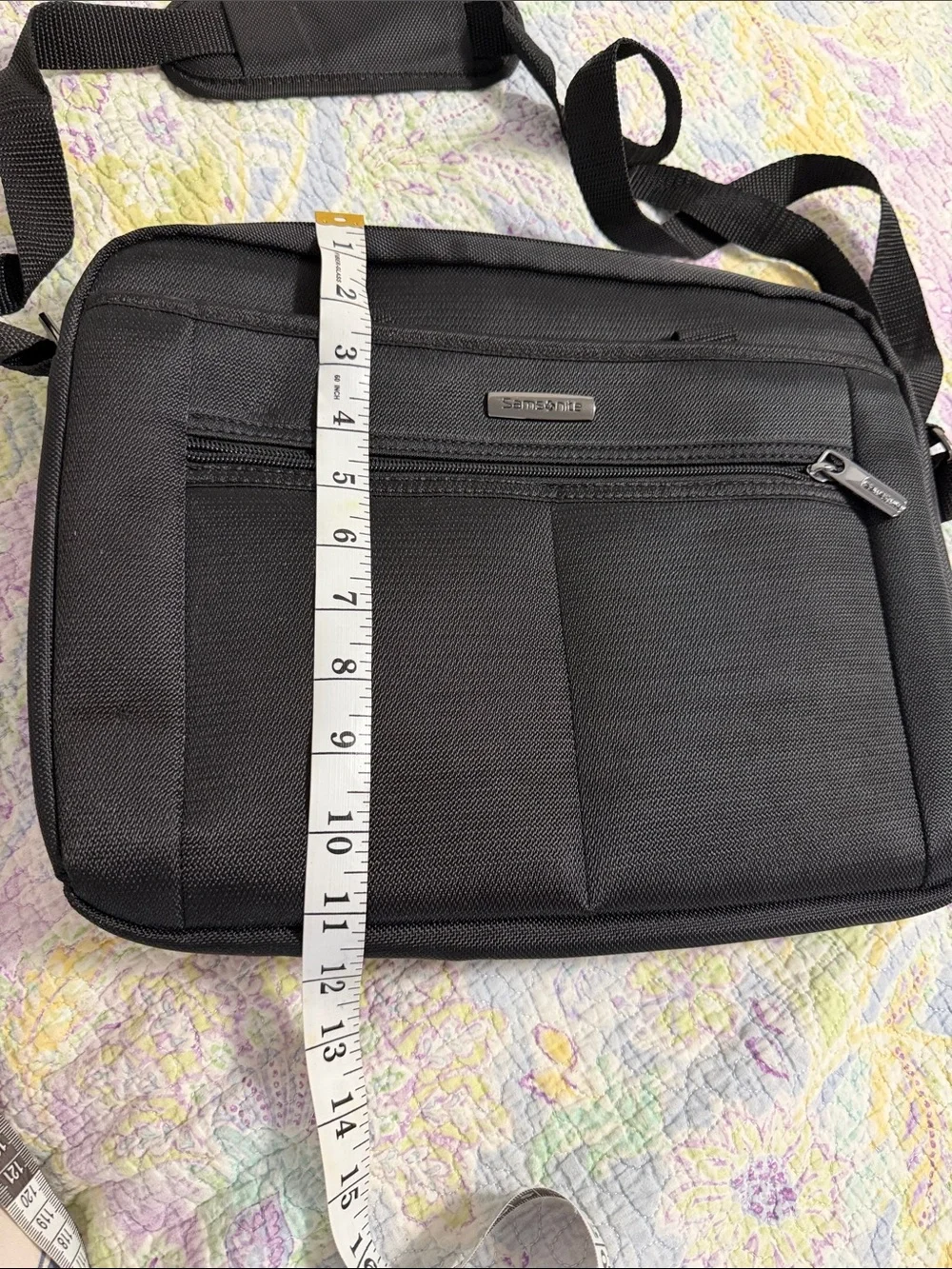 SAMSONITE Black Tablet case/Bag SIX POCKETS padded adjustable shoulder strap